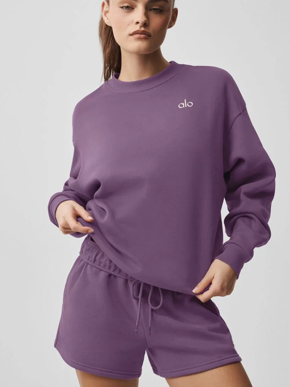 Alo Yoga Set Accolade Crew Neck Pullover And Short Limited Plum Kiss